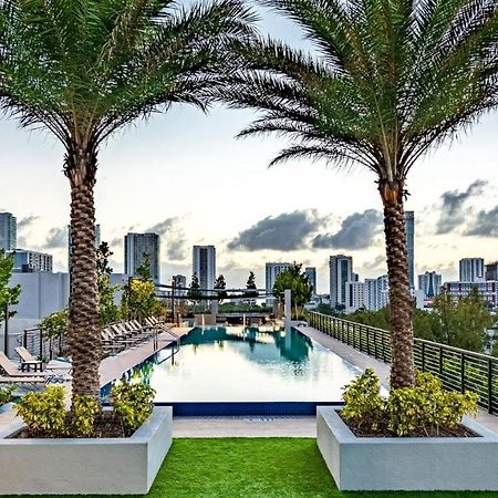 Sentral Studio Apt With Den In Wynwood Miami Eksteriør bilde